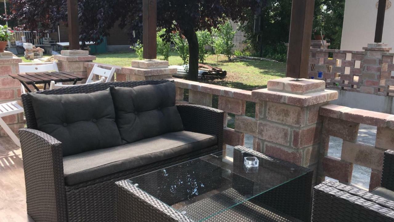 Aranypart Apartmanhazak Тісокийчке Екстер'єр фото